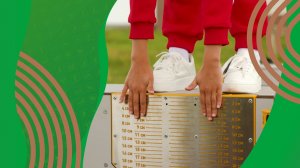 Наклон вперёд из положения стоя на гимнастической скамье