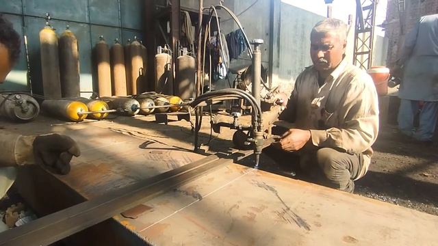 Очень интересный процесс переработки алюминия: изготовление слитков смотреть онлайн