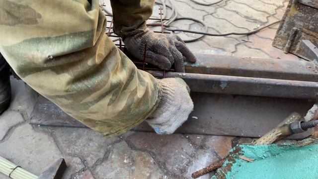 Делаем коптильню своими руками, едем на рыбалку и коптим рыбку смотреть онлайн
