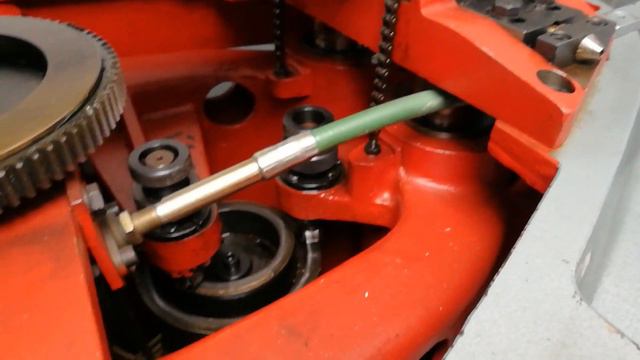 Optical Lens Centering using a LOH LZ-80. [Yy4fbN7-uQY] смотреть онлайн