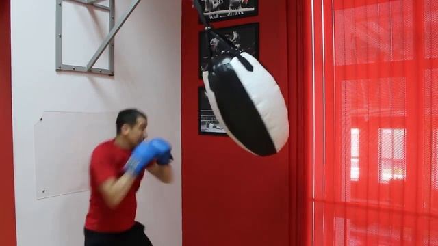Работа на боксёрском мешке Капля — Валерий Швецов
