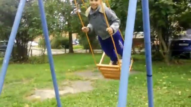 Трюки на качелях смотреть онлайн