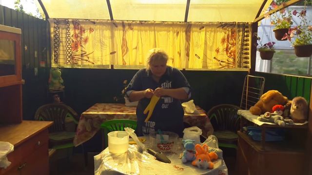 КАК ЗАЦЕМЕНТИРОВАТЬ МЯГКИЕ ИГРУШКИ/ПОЛУЧИЛИСЬ ОТЛИЧНЫЕ САДОВЫЕ ФИГУРКИ смотреть онлайн