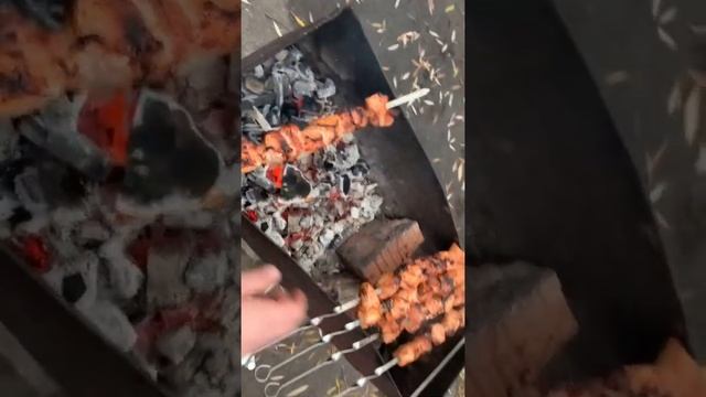 Как правильно готовить шашлык на даче смотреть онлайн