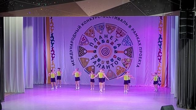 Танец " От Винта" Детская студия танца " Глобус" Красноярск смотреть онлайн