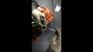 КАК СНЯТЬ СЦЕПЛЕНИЕ НА БЕНЗОПИЛЕ ЭХО?