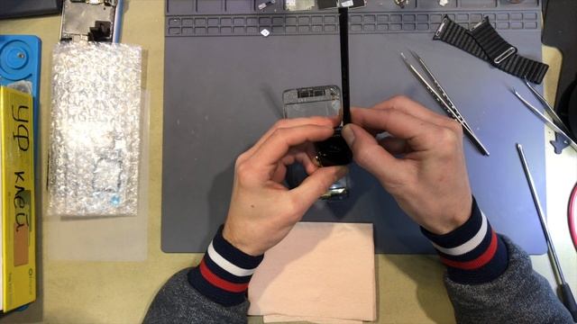 отделяем стекло модуля Apple Watch 38mm(перезалив)