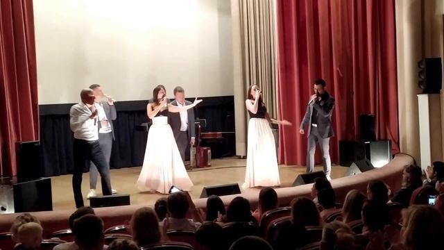 Хор и сопрано Турецкого в посольстве РФ в Мадриде ч 1 и 2 смотреть онлайн