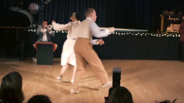 JATS - Nils and Bianca improv to Peter Long's Pocket Basie смотреть онлайн