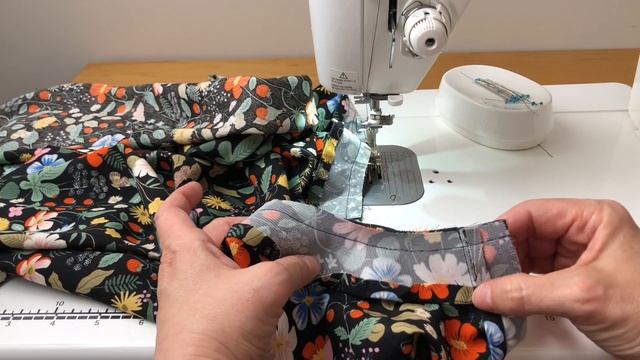 Wren Sew Along | 1. Sew the Neckline смотреть онлайн