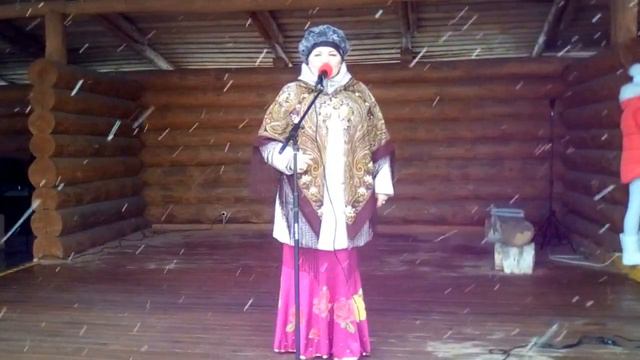 "РУССКИЕ ИДУТ" исполняет Валенина Лукина смотреть онлайн
