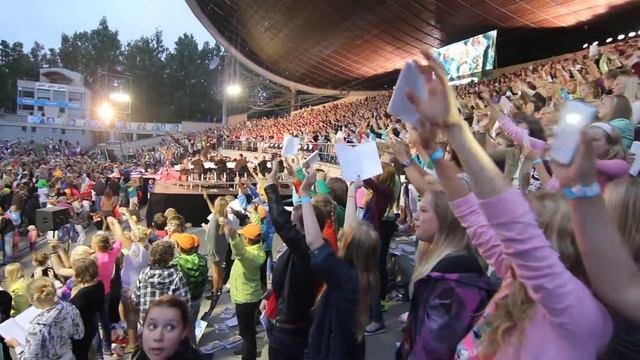 Poplaulupidu popkooripidu 2013 - Ines, "Kus kulgeb kuu" смотреть онлайн