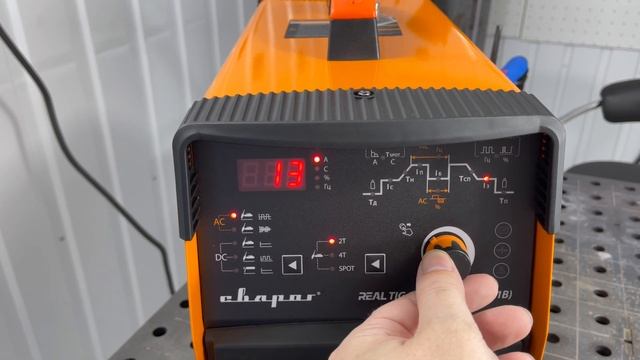 Обзор сварочного аппарата REAL TIG 200 P AC/DC E201B смотреть онлайн