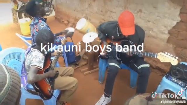 🔥 kikauni boys band 🔥 live performance 🔥 kasitaa live on solo 🎸lead guitar 🎸 Mutinda on Rythim 🎸. смотреть онлайн
