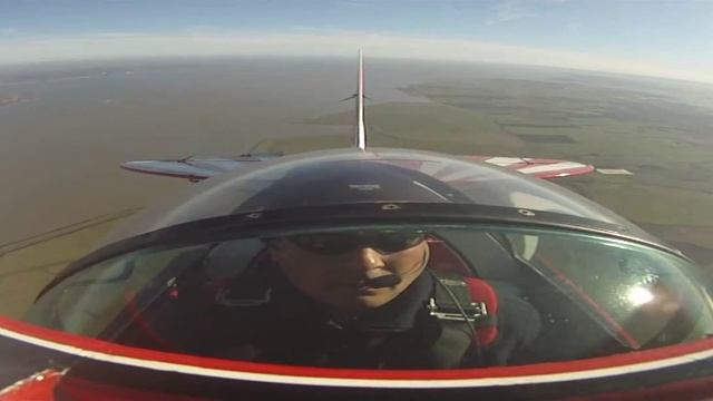 Testing my Go-Pro in the Pitts G-FCUK Dave Stephens смотреть онлайн