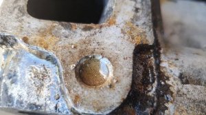 как вытравить обломаную шпильку в головке блока Зил-130