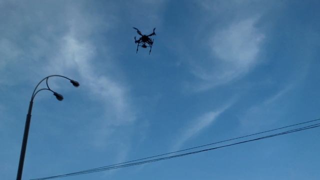 Квадракоптер с подвесом камеры GoPro @ RoboLaba смотреть онлайн