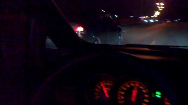 Nissan Tiida VS Toyota Yaris смотреть онлайн