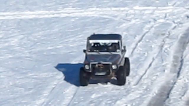 Mercedes G class on snow, V8 Swap смотреть онлайн