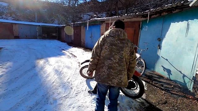 Холодный запуск двигателей Минск кросс (СМБ-3), Восход, Geon Scrambler 250 + бонус Альфа 125сс. смотреть онлайн