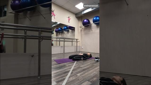 Видео-урок «Как сесть на шпагат за 5 минут» смотреть онлайн