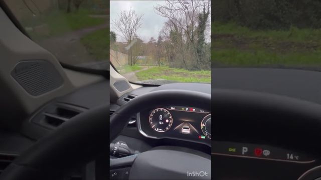 Быстрый обзор Lynk&Co 01