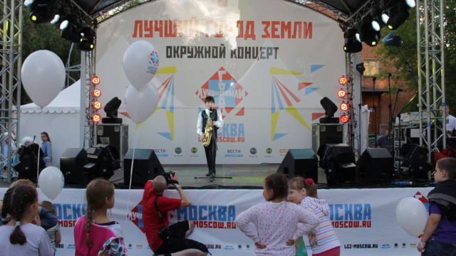 8 «Бал в отеле Ритц», Захар Черниченко: саксофон. Щербинка 26/07/2013 смотреть онлайн