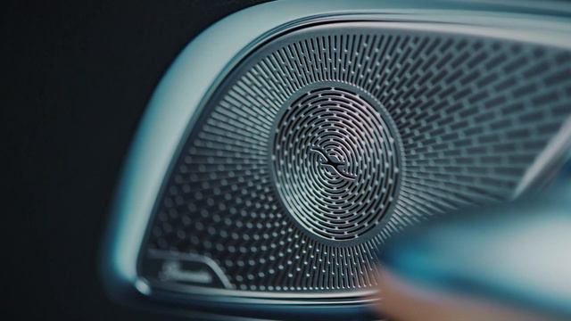 Mercedes-Benz EQE: This Is For All Senses смотреть онлайн