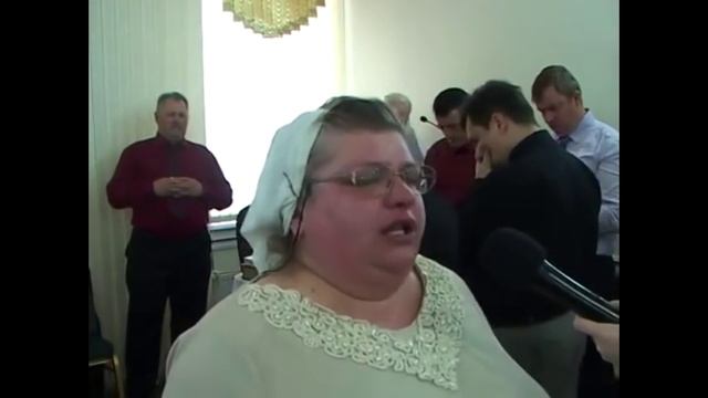 Бабка читает хип хоп и реп смотреть онлайн