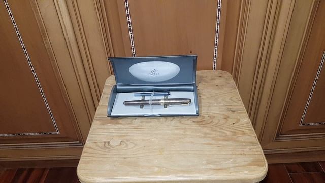 Parker Sonnet с золотым пером 18К Проверка кольца смотреть онлайн