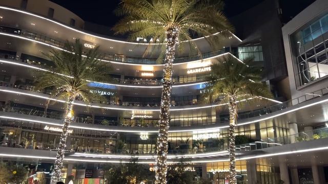 ?? DUBAI BURJ KHALIFA NIGHTLIFE DISTRICT 2023 [FULL TOUR]