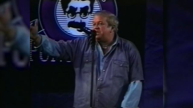 Everyone Has at Least ONE Stupid Relative! | James Gregory смотреть онлайн