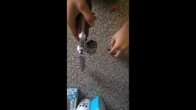 Python Airsoft Revolver- Unboxing and Review смотреть онлайн