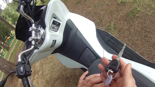 обзор мотобайка honda pcx150 смотреть онлайн