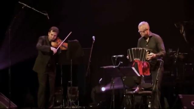 Quartango peforming live (with amazing tango dancers!) смотреть онлайн