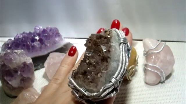 Крупные и очень крупные кольца с натуральными камнями смотреть онлайн