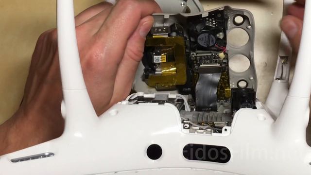Part 1 Phantom 4 pro unmount camera modul, unplug, unconnect cable ribbon, DJI replace смотреть онлайн