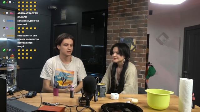 Девочка Уэнсдей Пришла на Стрим смотреть онлайн