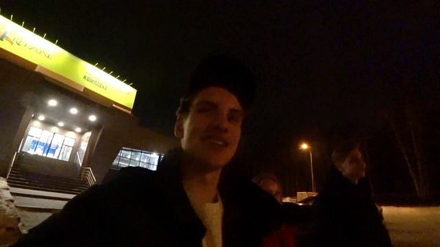 Полет в аэроклубе FreeZone. Дом отдыха. Готовлюсь к прыжку с парашюта