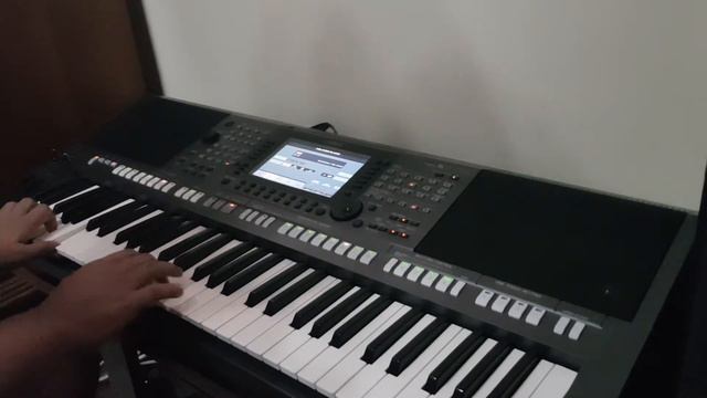 Kiri ithirewa nawa wasare sinhala song cover On Yamaha PSR S770 смотреть онлайн