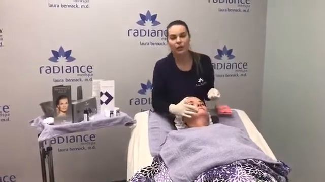 SkinMedica Chemical Peel Demonstration смотреть онлайн