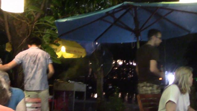 Путешествие во Вьетнам О Фукуок Вьетнамская кухня ч 3 смотреть онлайн