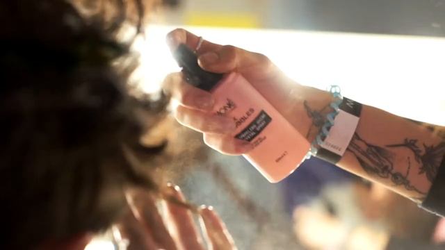 Сеть салонов Mone и бренд Mone Professional официальные стилисты Futurum MOSCOW смотреть онлайн