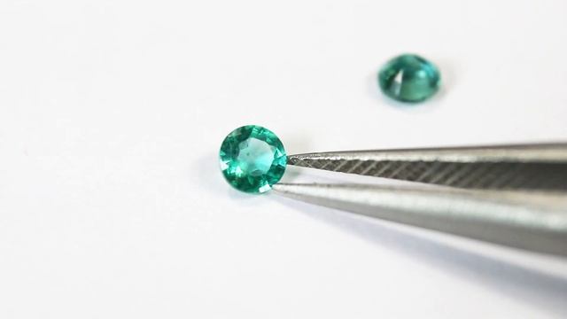 Изумруды 0,26 карат натуральные / природные (Замбия) смотреть онлайн