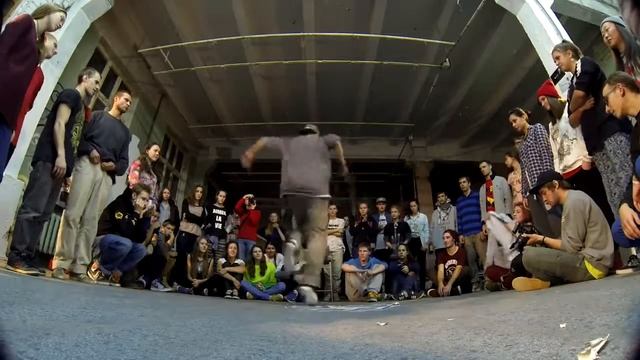GROOVY SHIT / ARTEM KRUGLOV / HOUSE DANCE смотреть онлайн