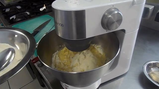 ΛΑΔΟΨΩΜΟ ΜΕ ΣΑΦΡΑΝ ΚΑΙ ΜΟΡΧΕΛΕΣ BY MAKIS NASOS IN DATA SCHOOL CHIOS смотреть онлайн