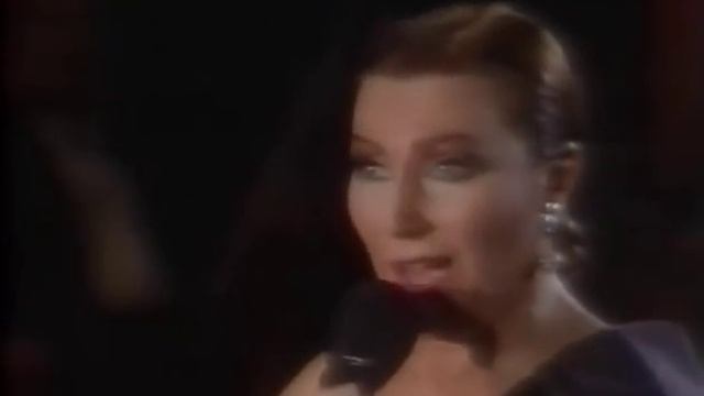 Rocío Jurado | Saeta a la Virgen de la Macarena (Directo, 1988) смотреть онлайн