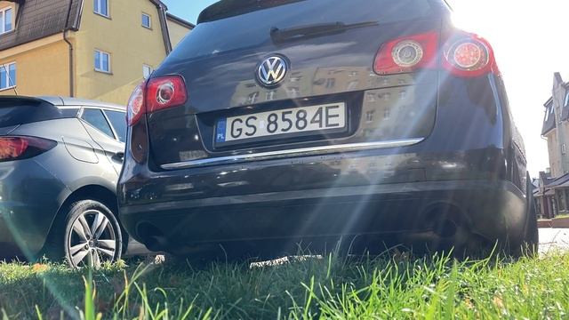 Volkswagen Passat B6 3.2 VR6 Cold Start смотреть онлайн