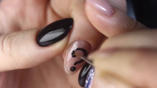 Модный маникюр 2018. Блестящий маникюр минимализм со стразами crystal pixie. Простой дизайн ногтей смотреть онлайн