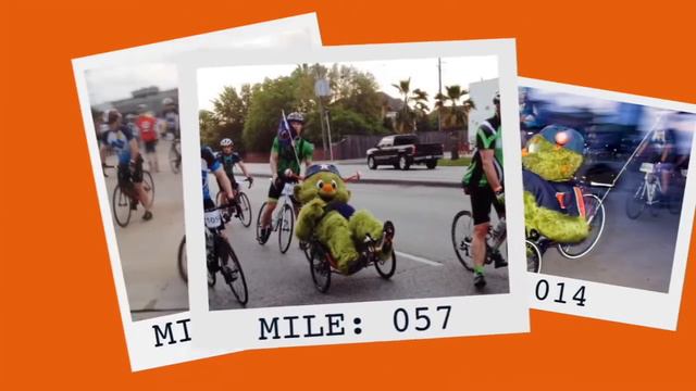 Astros mascot Orbit rides in the BP MS 150 смотреть онлайн